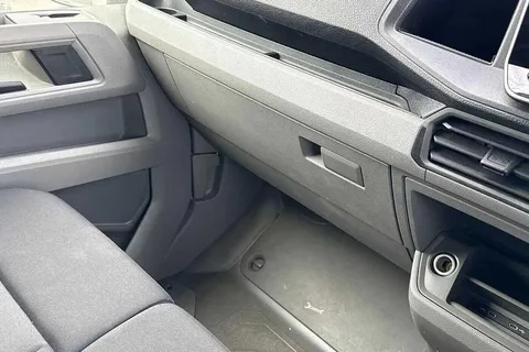 DA75PXN Volkswagen Crafter CR35 Commerce Plus MWB 140 PS FWD - 25 Model Year Thumbnail #15