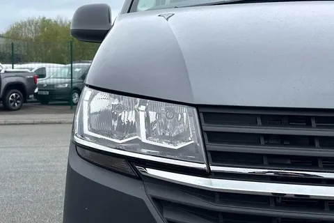 DE74UBC Volkswagen Transporter 2.0 TDI 110 Startline Van Thumbnail #25
