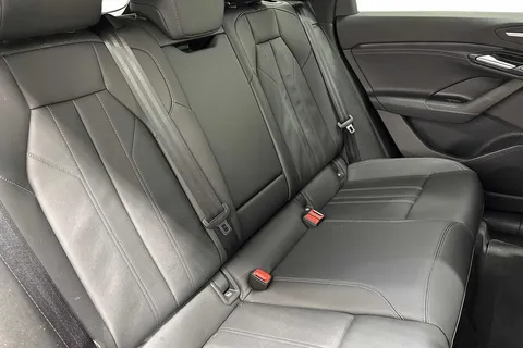 KY25EJV Audi Q6 E-Tron Q6 SUV S line e-tron performance  225,00 kW Thumbnail #9