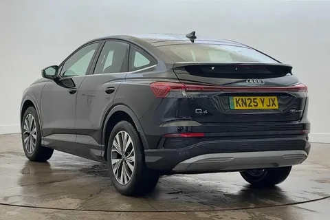 KN25YJX Audi Q4 e-tron Q4 Sportback Sport 35 e-tron 125,00 kW Thumbnail #3