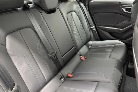 KM74GDA Audi A5 Launch Edition TDI  204 PS S tronic Thumbnail #9