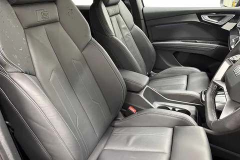 KN25SBO Audi Q4 e-tron Q4  Black Edition 35 e-tron  125,00 kW Thumbnail #10