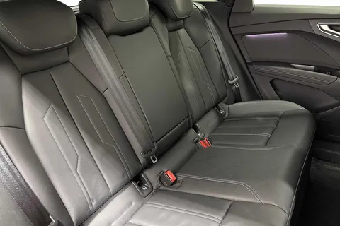 KW74DPZ Audi Q4 e-tron Q4  Black Edition 35 e-tron  125,00 kW Thumbnail #9