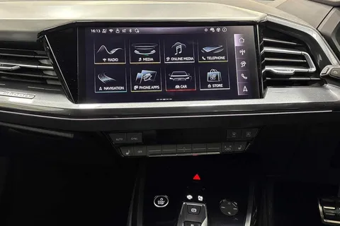 KW74DPZ Audi Q4 e-tron Q4  Black Edition 35 e-tron  125,00 kW Thumbnail #12