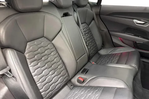 KR73RGY Audi e-tron GT GT  Vorsprung  quattro 350,00 kW Thumbnail #9