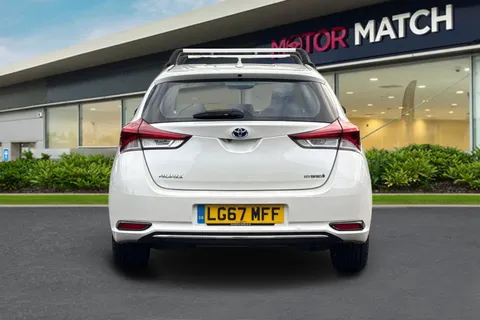 LG67MFF Toyota Auris 1.8 VVT-h Icon CVT Euro 6 (s/s) 5dr (Safety Sense) Thumbnail #5