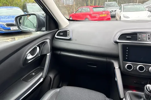 HV20CBU Renault Kadjar 1.3 TCe S Edition Euro 6 (s/s) 5dr Thumbnail #16