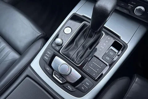 20 of 54 for Audi A6 Saloon 2.0 TDI ultra S line S Tronic Euro 6 (s/s) 4dr