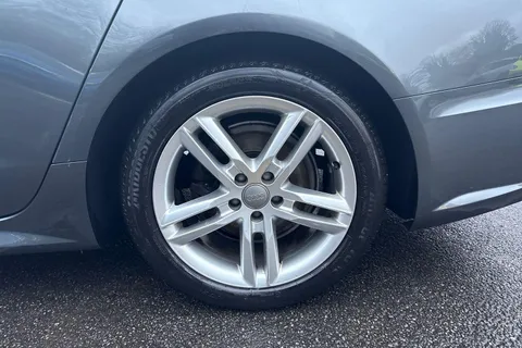 24 of 54 for Audi A6 Saloon 2.0 TDI ultra S line S Tronic Euro 6 (s/s) 4dr