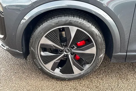  Audi Q6 E-Tron 100kWh Performance Edition 1 Auto 5dr Thumbnail #19