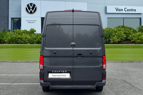 CX75HWC Volkswagen Crafter 2.0 TDI CR35 Commerce Plus FWD LWB High Roof Euro 6 (s/s) 5dr Thumbnail #5