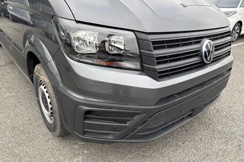 CX75HWC Volkswagen Crafter 2.0 TDI CR35 Commerce Plus FWD LWB High Roof Euro 6 (s/s) 5dr Thumbnail #17