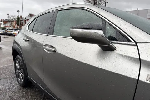 SB23XBO Lexus Ux 2.0 250h F Sport Design E-CVT Euro 6 (s/s) 5dr Thumbnail #28