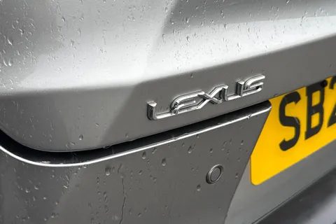 SB23XBO Lexus Ux 2.0 250h F Sport Design E-CVT Euro 6 (s/s) 5dr Thumbnail #31