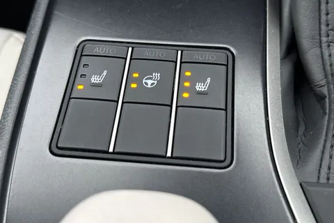 SB23XBO Lexus Ux 2.0 250h F Sport Design E-CVT Euro 6 (s/s) 5dr Thumbnail #43