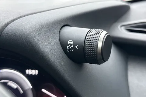 SB23XBO Lexus Ux 2.0 250h F Sport Design E-CVT Euro 6 (s/s) 5dr Thumbnail #45