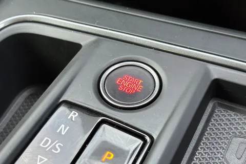 ST73ZVC CUPRA Formentor 1.5 TSI V2 DSG Euro 6 (s/s) 5dr Thumbnail #47