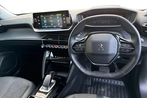 FG71OYB PEUGEOT e-2008 50kWh Allure Premium Auto 5dr Thumbnail #18