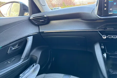 FG71OYB PEUGEOT e-2008 50kWh Allure Premium Auto 5dr Thumbnail #20