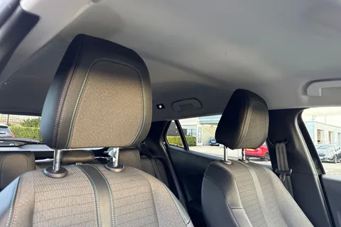 FG71OYB PEUGEOT e-2008 50kWh Allure Premium Auto 5dr Thumbnail #24