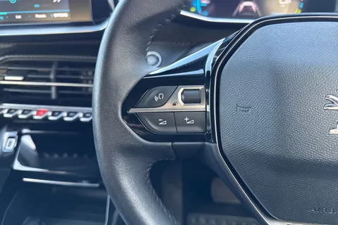 FG71OYB PEUGEOT e-2008 50kWh Allure Premium Auto 5dr Thumbnail #39