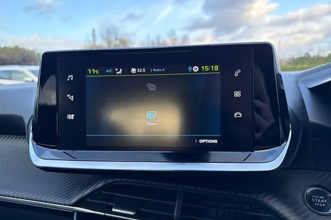 FG71OYB PEUGEOT e-2008 50kWh Allure Premium Auto 5dr Thumbnail #48