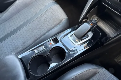 FG71OYB PEUGEOT e-2008 50kWh Allure Premium Auto 5dr Thumbnail #57