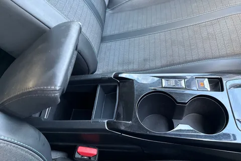 FG71OYB PEUGEOT e-2008 50kWh Allure Premium Auto 5dr Thumbnail #59