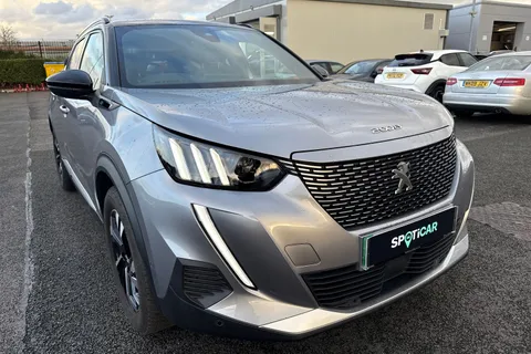 YT72OHR PEUGEOT e-2008 50kWh GT Auto 5dr (7kW Charger) Thumbnail #9