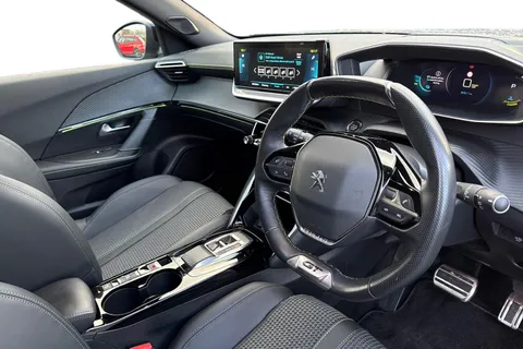 YT72OHR PEUGEOT e-2008 50kWh GT Auto 5dr (7kW Charger) Thumbnail #14