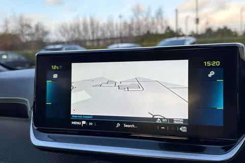 YT72OHR PEUGEOT e-2008 50kWh GT Auto 5dr (7kW Charger) Thumbnail #17