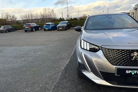 YT72OHR PEUGEOT e-2008 50kWh GT Auto 5dr (7kW Charger) Thumbnail #25