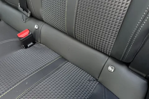 YT72OHR PEUGEOT e-2008 50kWh GT Auto 5dr (7kW Charger) Thumbnail #38