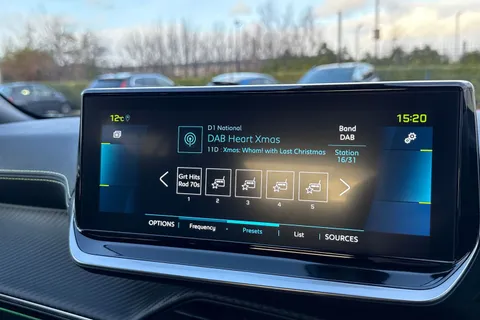 YT72OHR PEUGEOT e-2008 50kWh GT Auto 5dr (7kW Charger) Thumbnail #47