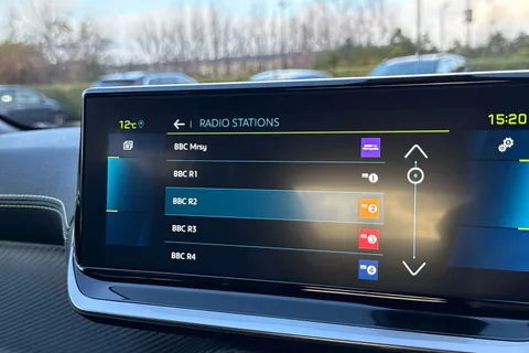 YT72OHR PEUGEOT e-2008 50kWh GT Auto 5dr (7kW Charger) Thumbnail #49