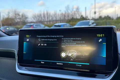 YT72OHR PEUGEOT e-2008 50kWh GT Auto 5dr (7kW Charger) Thumbnail #57