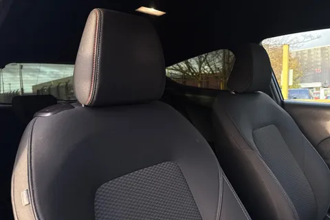 BL67XNR Ford Fiesta 1.0T EcoBoost ST-Line Euro 6 (s/s) 3dr Thumbnail #24