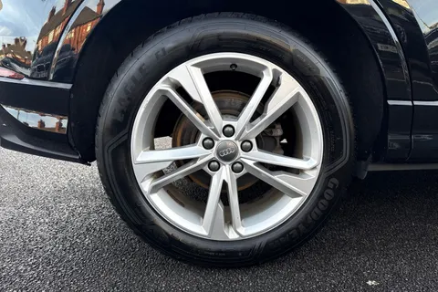 PK69SZJ Audi Q3 2.0 TDI 35 S line S Tronic Euro 6 (s/s) 5dr Thumbnail #22