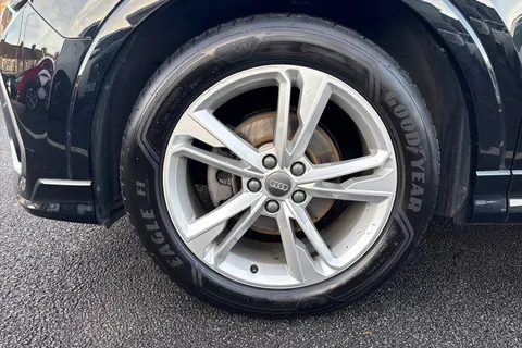 PK69SZJ Audi Q3 2.0 TDI 35 S line S Tronic Euro 6 (s/s) 5dr Thumbnail #24