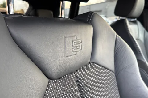 PK69SZJ Audi Q3 2.0 TDI 35 S line S Tronic Euro 6 (s/s) 5dr Thumbnail #27