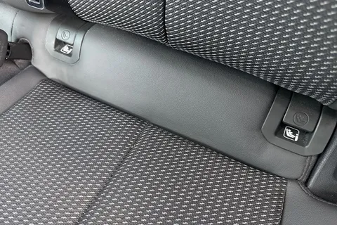 PK69SZJ Audi Q3 2.0 TDI 35 S line S Tronic Euro 6 (s/s) 5dr Thumbnail #33