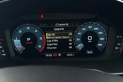 PK69SZJ Audi Q3 2.0 TDI 35 S line S Tronic Euro 6 (s/s) 5dr Thumbnail #44