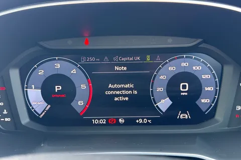 PK69SZJ Audi Q3 2.0 TDI 35 S line S Tronic Euro 6 (s/s) 5dr Thumbnail #45