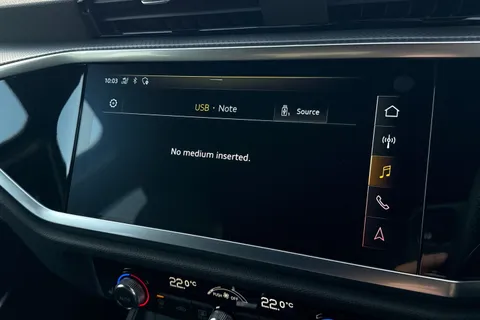 PK69SZJ Audi Q3 2.0 TDI 35 S line S Tronic Euro 6 (s/s) 5dr Thumbnail #55