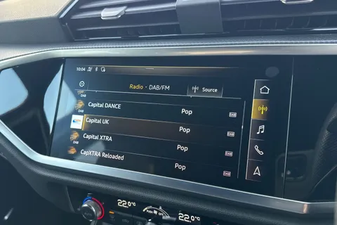 PK69SZJ Audi Q3 2.0 TDI 35 S line S Tronic Euro 6 (s/s) 5dr Thumbnail #56