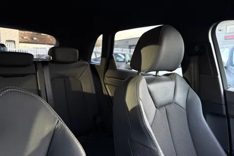 PK69SZJ Audi Q3 2.0 TDI 35 S line S Tronic Euro 6 (s/s) 5dr Thumbnail #61