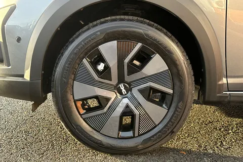 NU74RPZ Dacia Jogger 1.6 HEV Expression 5dr Auto Thumbnail #16