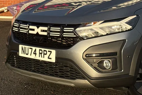NU74RPZ Dacia Jogger 1.6 HEV Expression 5dr Auto Thumbnail #26
