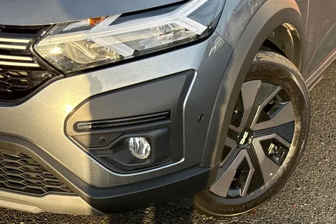 NU74RPZ Dacia Jogger 1.6 HEV Expression 5dr Auto Thumbnail #27