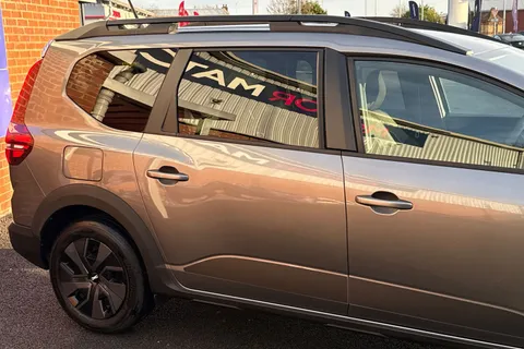 NU74RPZ Dacia Jogger 1.6 HEV Expression 5dr Auto Thumbnail #31